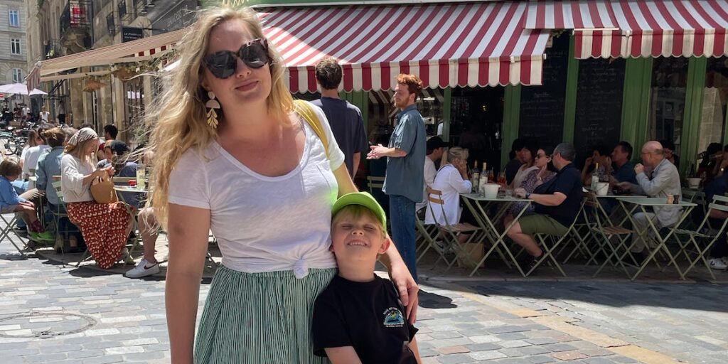 American Mom in France, Differences in Parenting