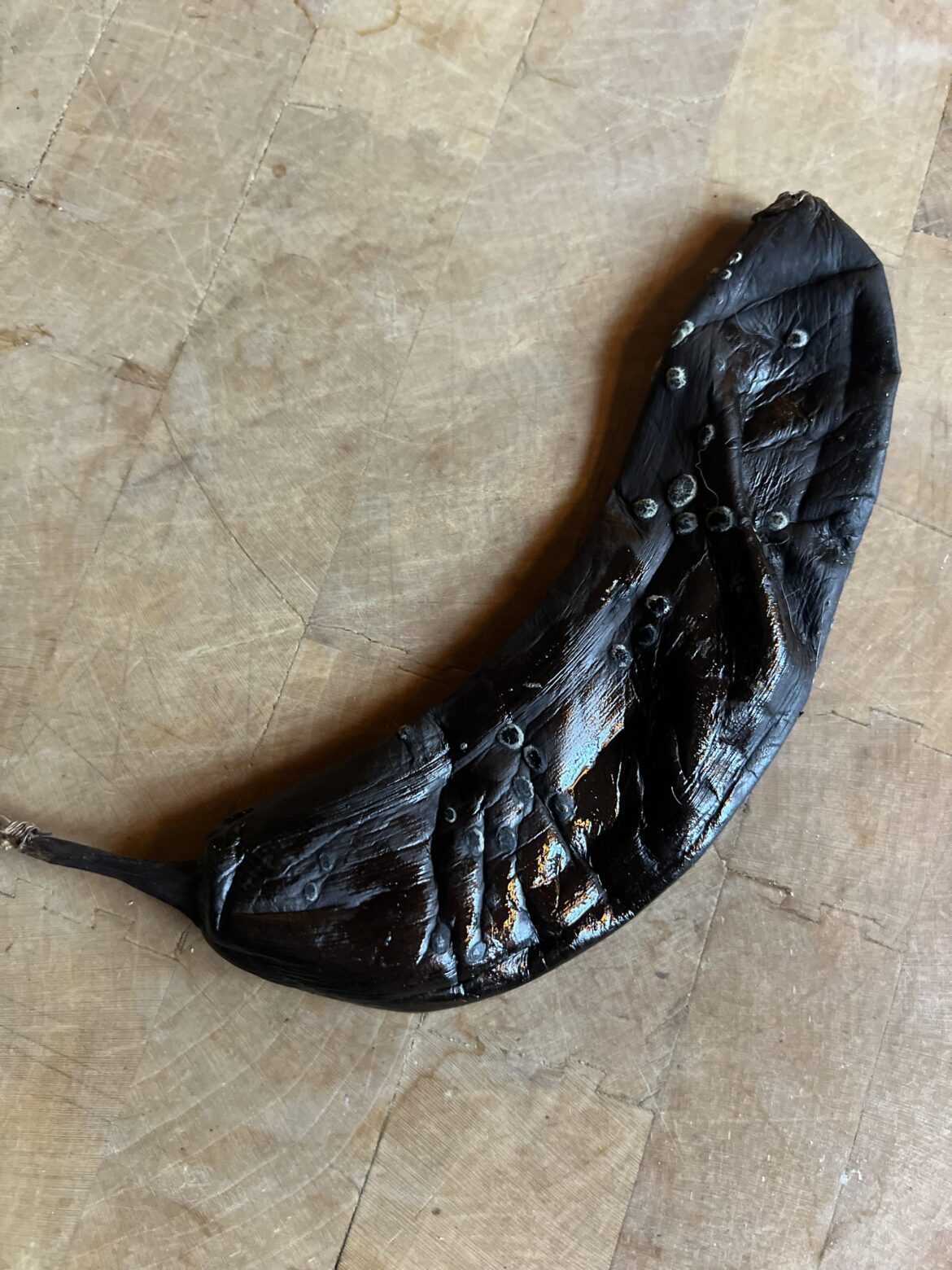 Anyone need a banana for banana bread? 😅