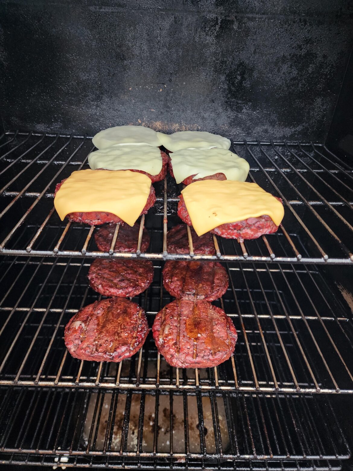 Quick smoked burgers