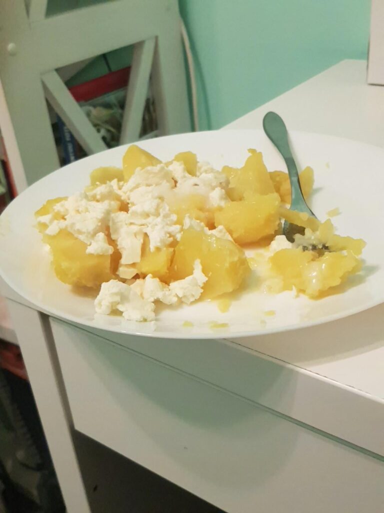 potatoes with cheese and gorgonzola