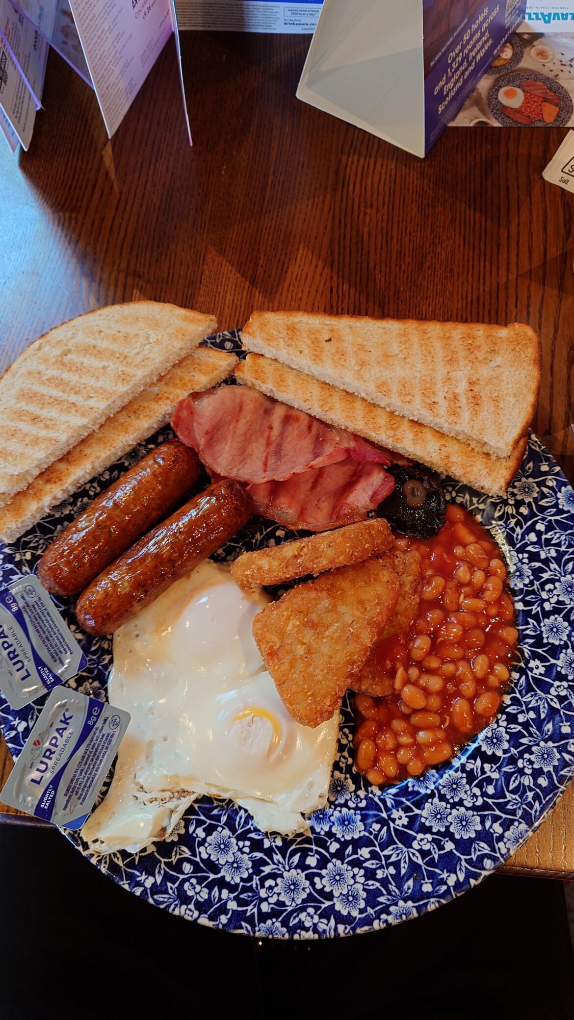 The three hulats Leeds. £8.30 inc. Refil