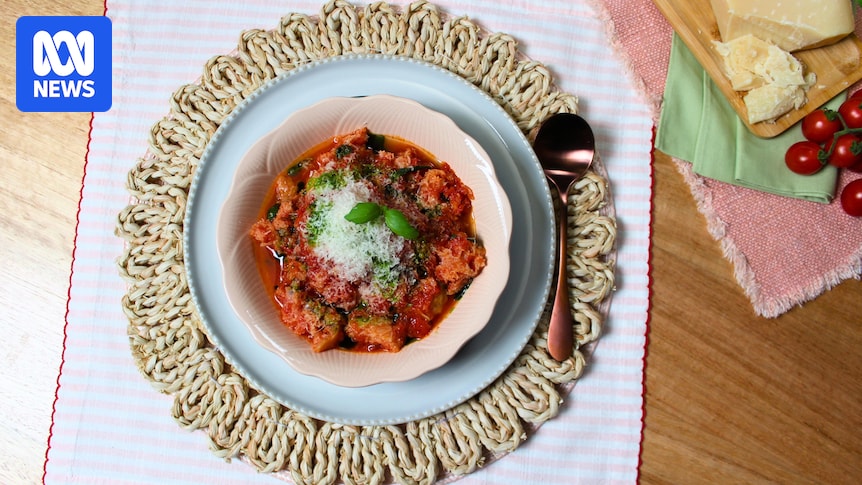 Bread in soup? Only the Italians would dare Bread in soup? Only the Italians would dare