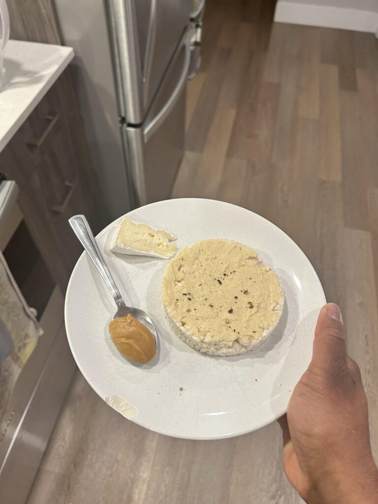 200cals beige food snack plate