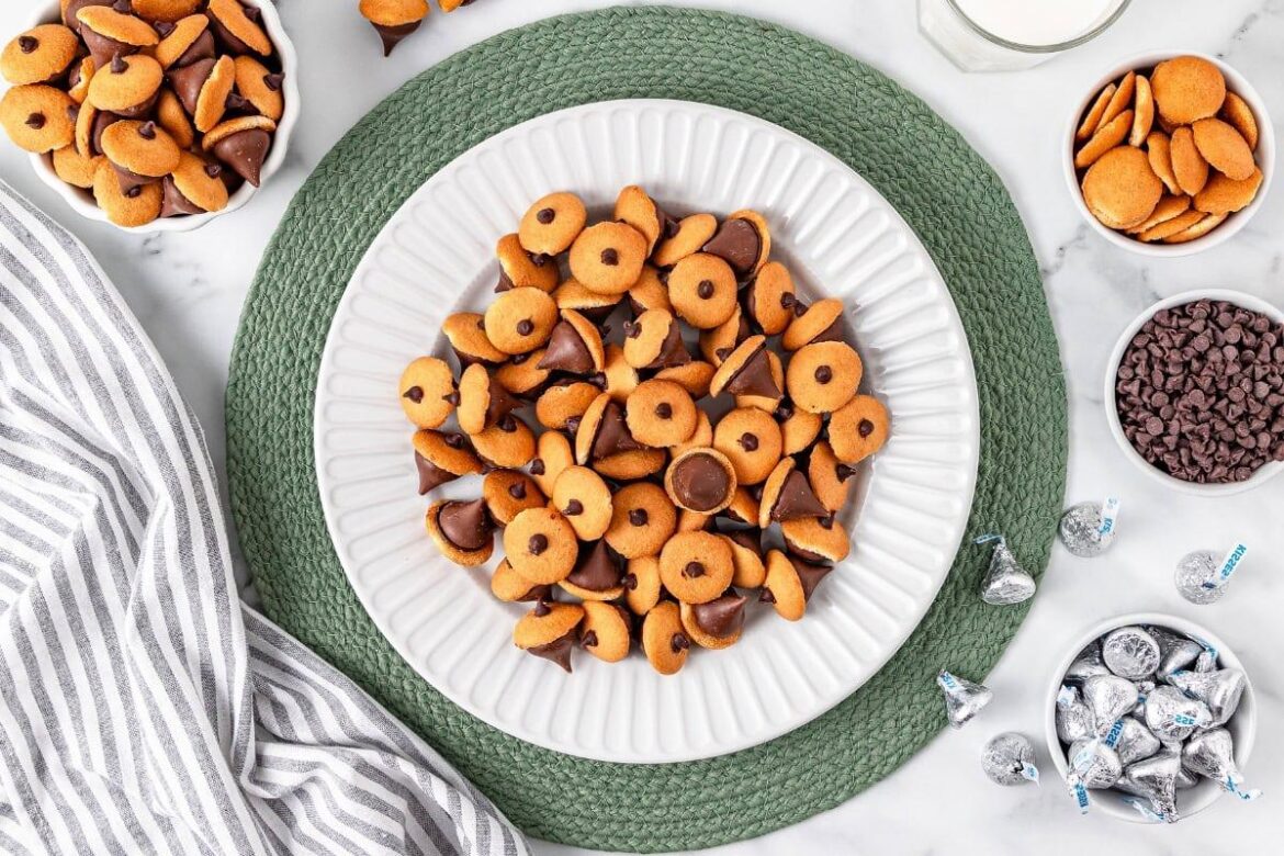 Hershey’s Kisses Chocolate Acorns