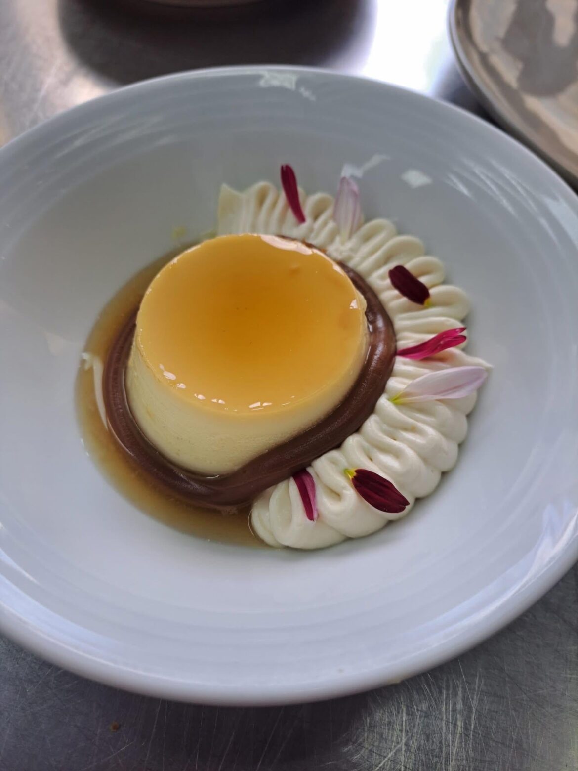 I tried flan with cream for the first time in Mexico 😋🤩