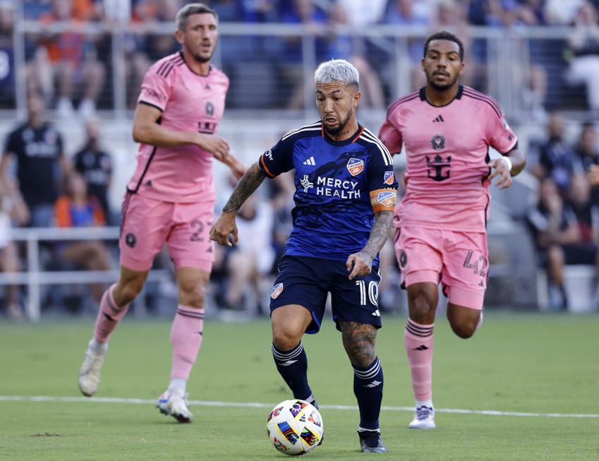 ‘He’s like a fine Argentinian wine’: FC Dallas pays record sum for Lucho Acosta 'He’s like a fine Argentinian wine': FC Dallas pays record sum for Lucho Acosta