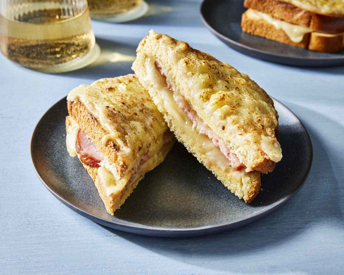 Classic Croque Monsieur Recipe (With Video and Step-by-Step)