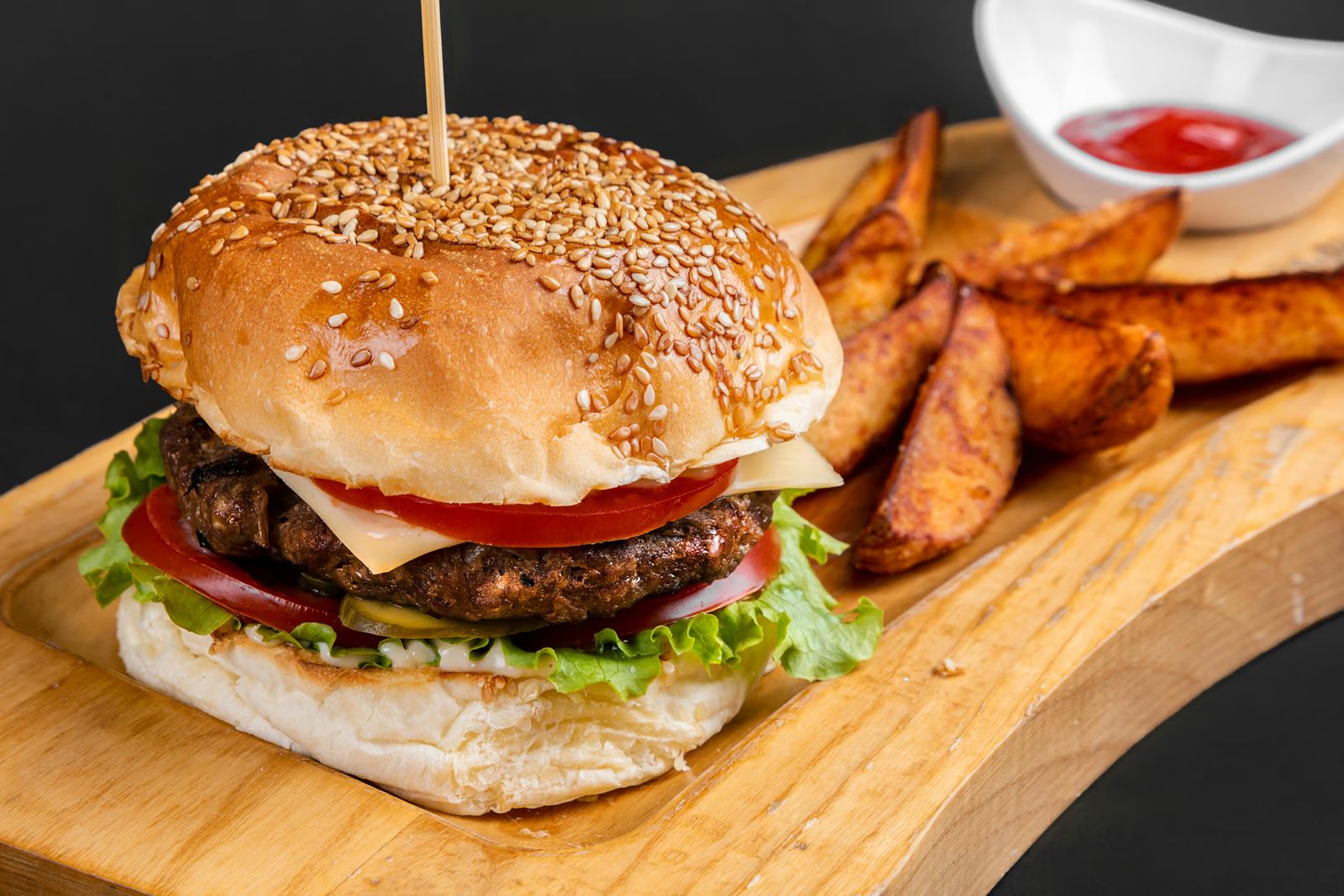 Mediterranean Fusion Hotspot MF Gyros and Burgers Announces Nationwide Franchise Expansion