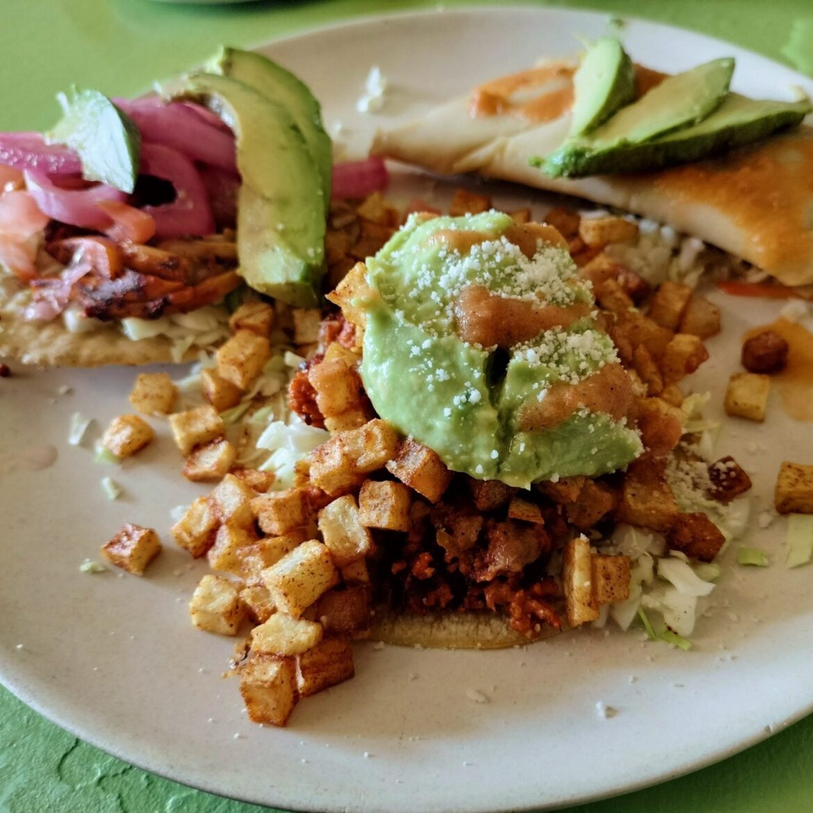 Hijo De Su Madre - LA Herbivore