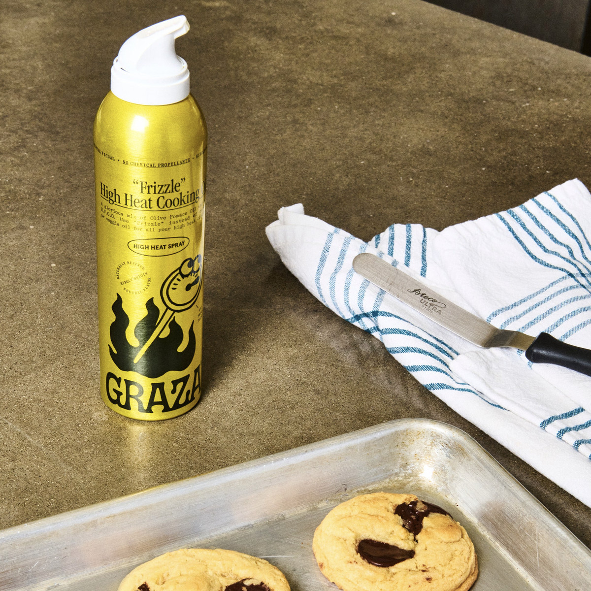 Graza Frizzle High Heat Cooking Oil (5 oz).