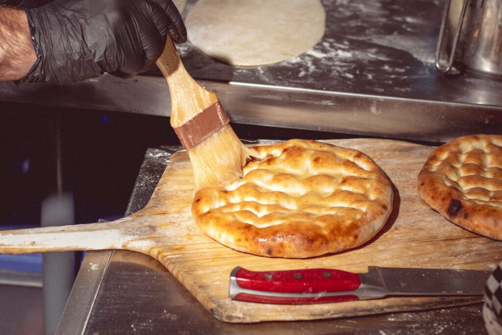 Fresh bread at Brinis Mediterranean Cuisine (Photo by Jackie Tran)