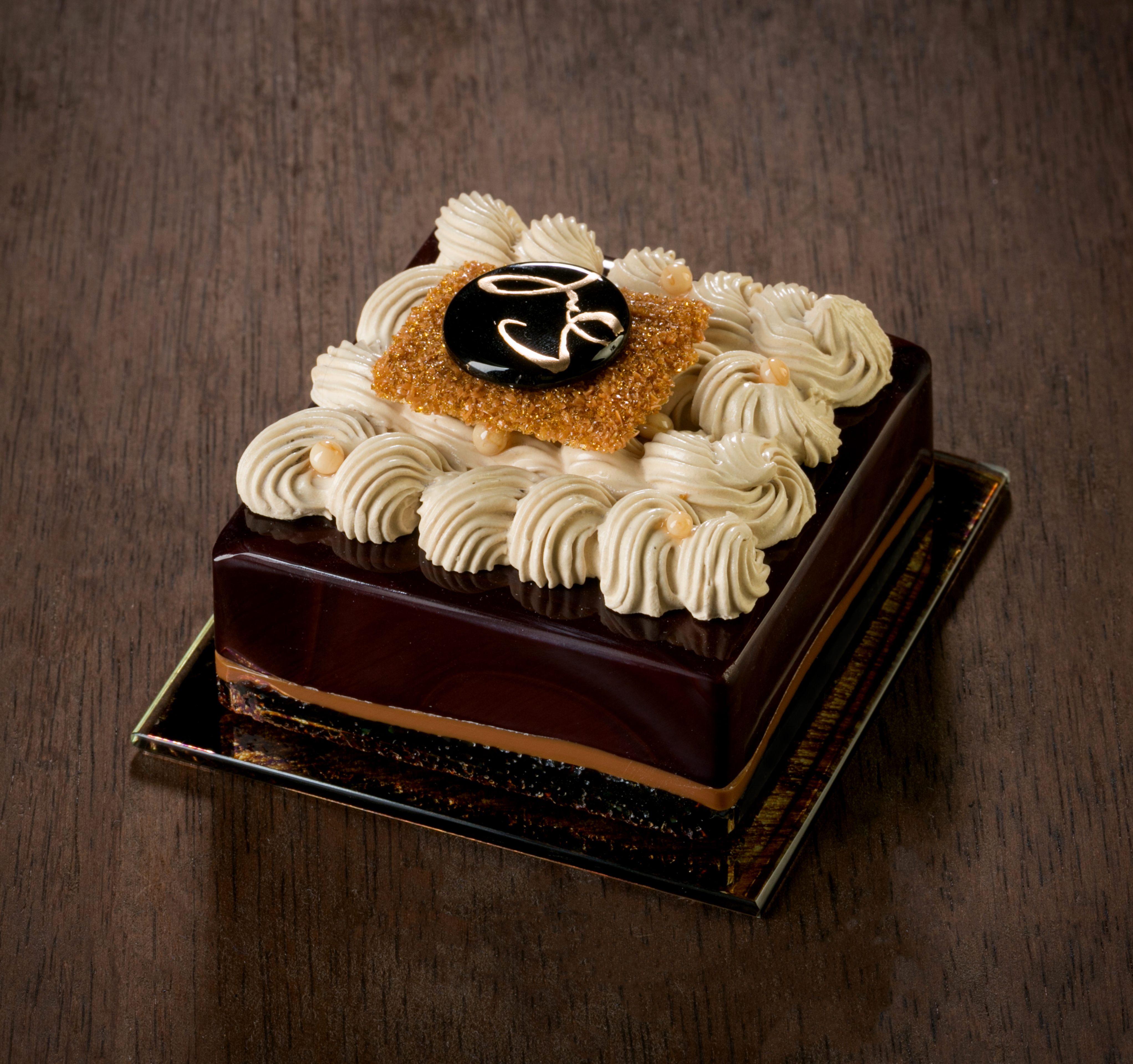 <em>Noisette au caramel</em>