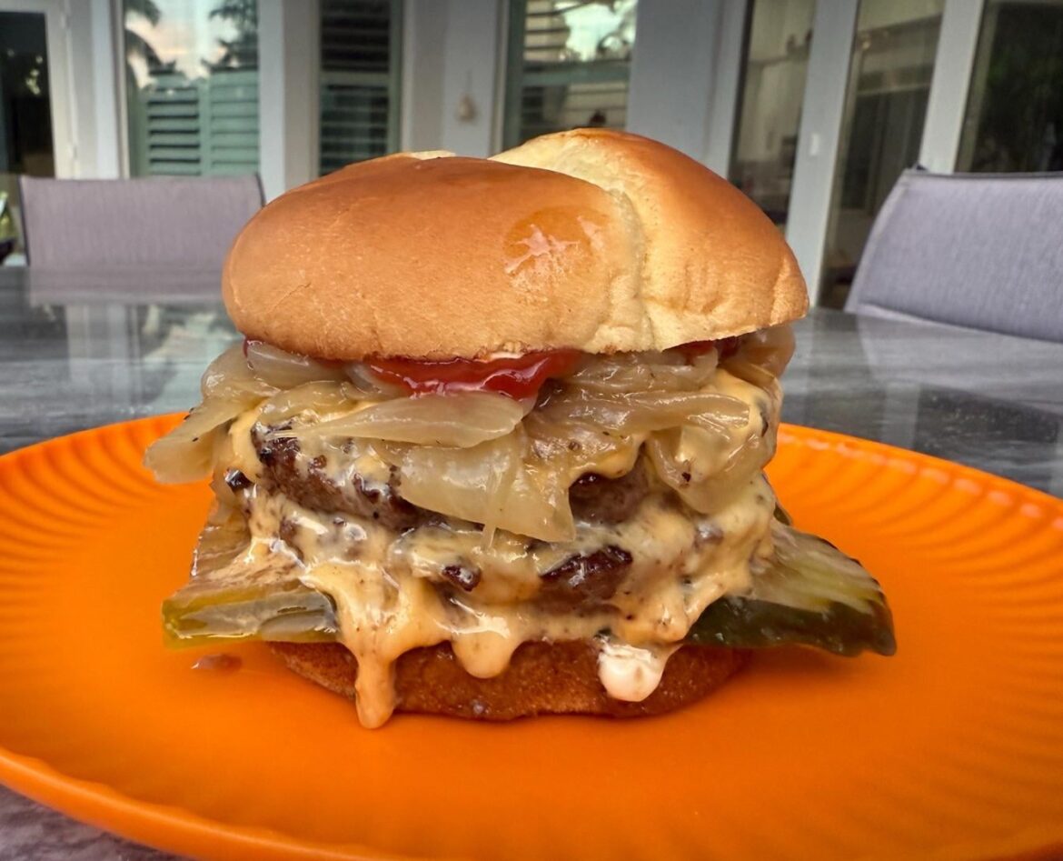 Which do you prefer? Clean and tidy or seven napkins and a lack of dignity required? I’m the second kind.