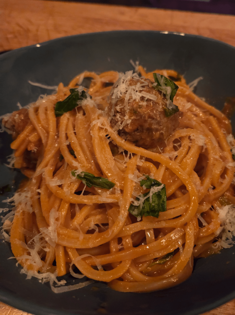 Here's my spaghetti al pompdoro with meatballs
