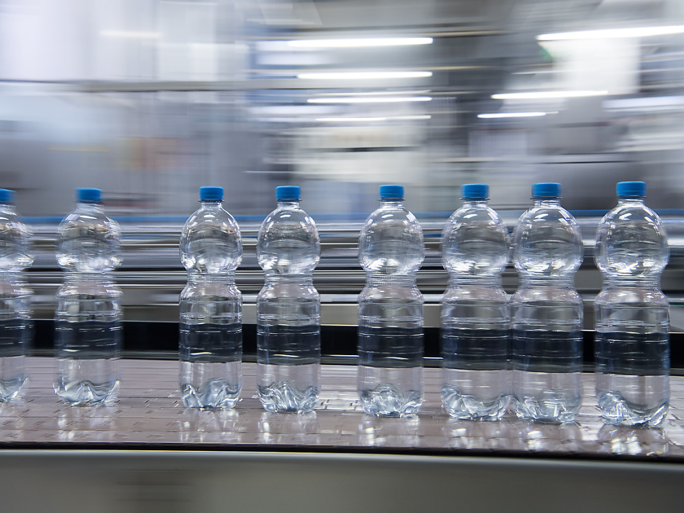 The Elysée has "opened the doors of ministries" to Nestlé