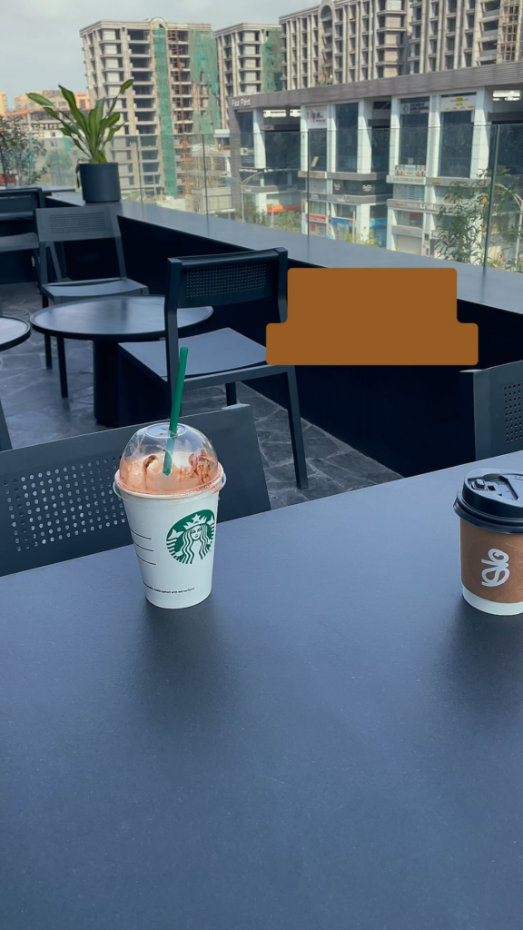 Starbucks Vs OddthreeCoffeeClub
