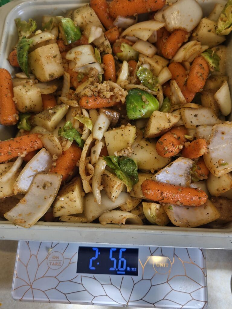 Over 2.5 lbs of food. Less than 700 calories for the whole pan. Over 2.5 lbs of food. Less than 700 calories for the whole pan.