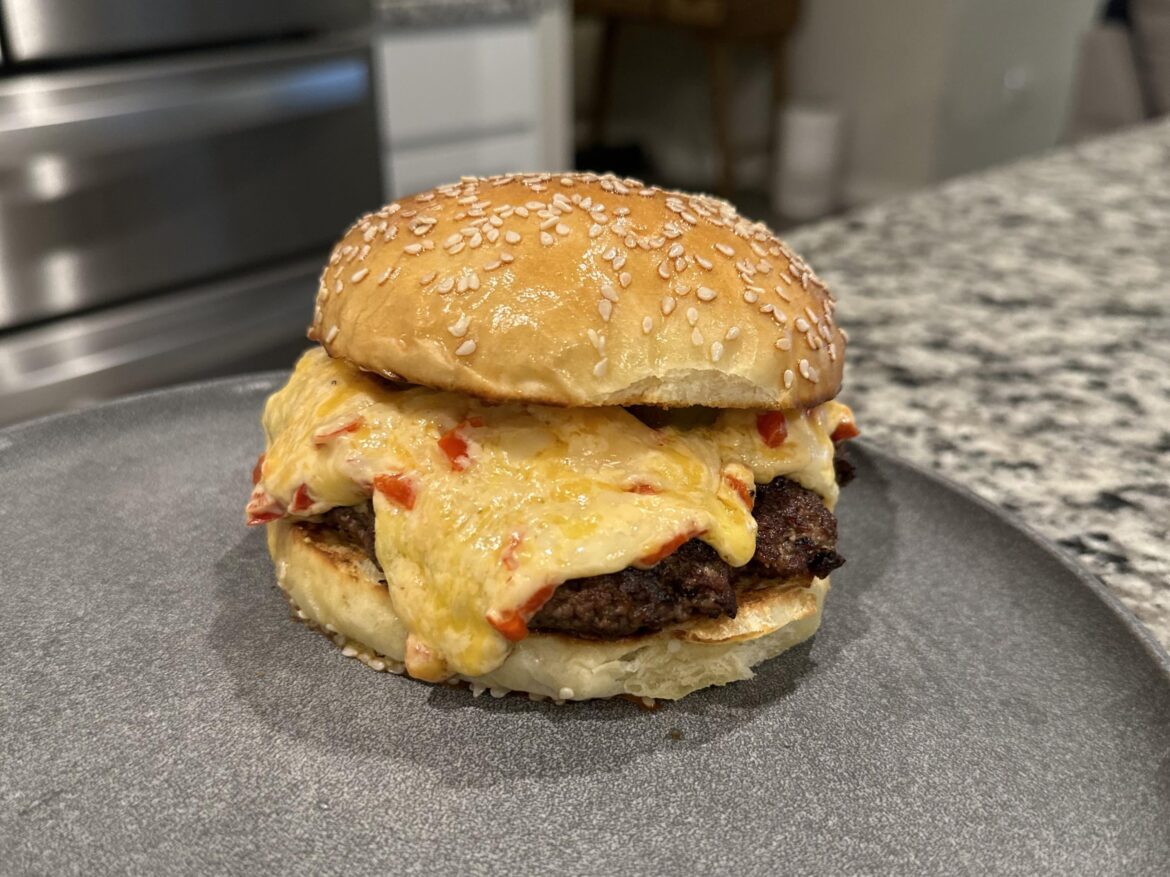 Pimento Cheese Burger ⛳️