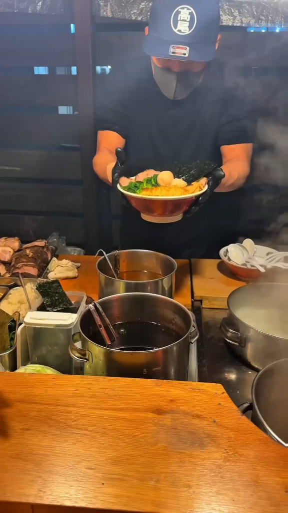Can anyone tell me exactly how the soup was assembled in this ramen video?