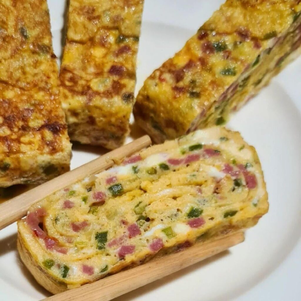 Korean rolled egg (Gyeran Mari) ⁣