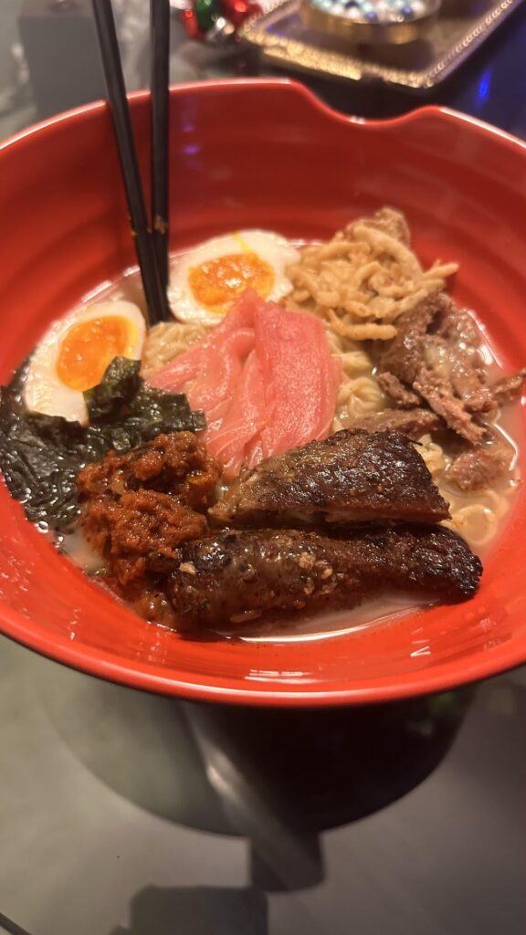 Veggie bullion &spicy miso w/smoked ribs