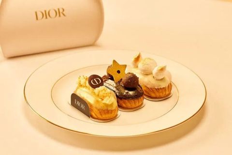 Dior Christmas Cafe Pop-Up At Ion Orchard Singapore Has Tea Sets And French Pastries