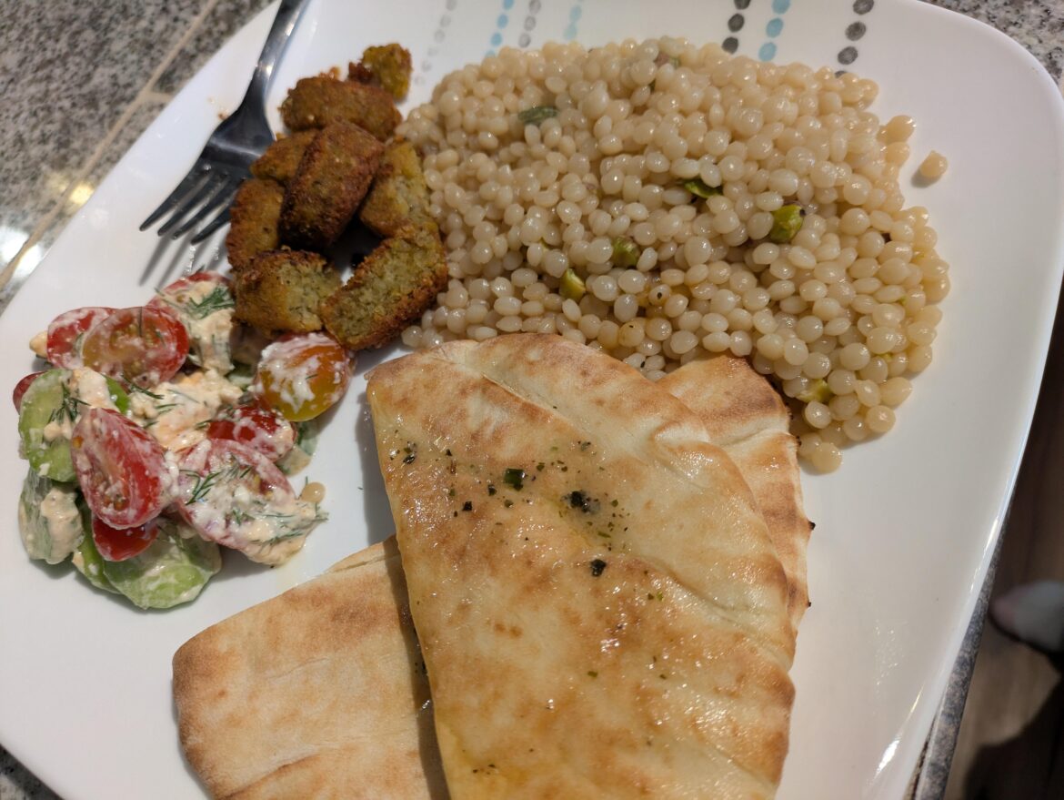 Falafel with pistachio couscous 10/10