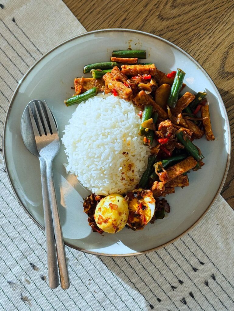 tempeh orek & telur balado