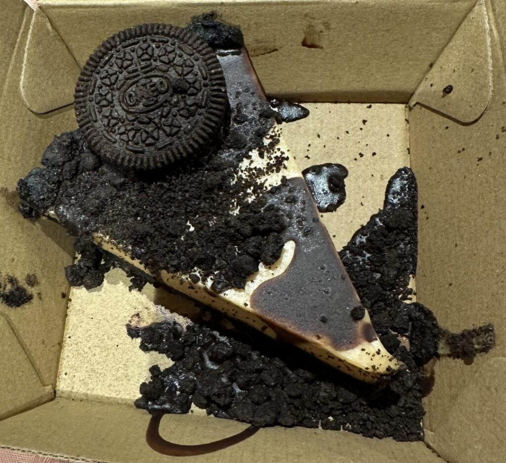 how many calories in this vegan peanut butter & cookie pie?