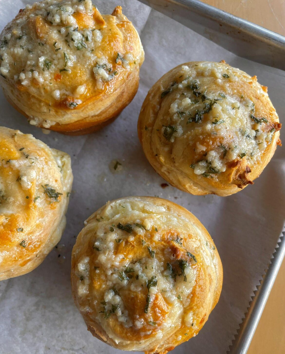 Savory Cheesy Garlic Cruffins