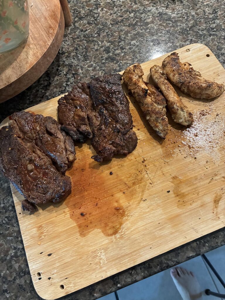 made a steak for me and the wife what would you guys think this is? Solid Med rare?