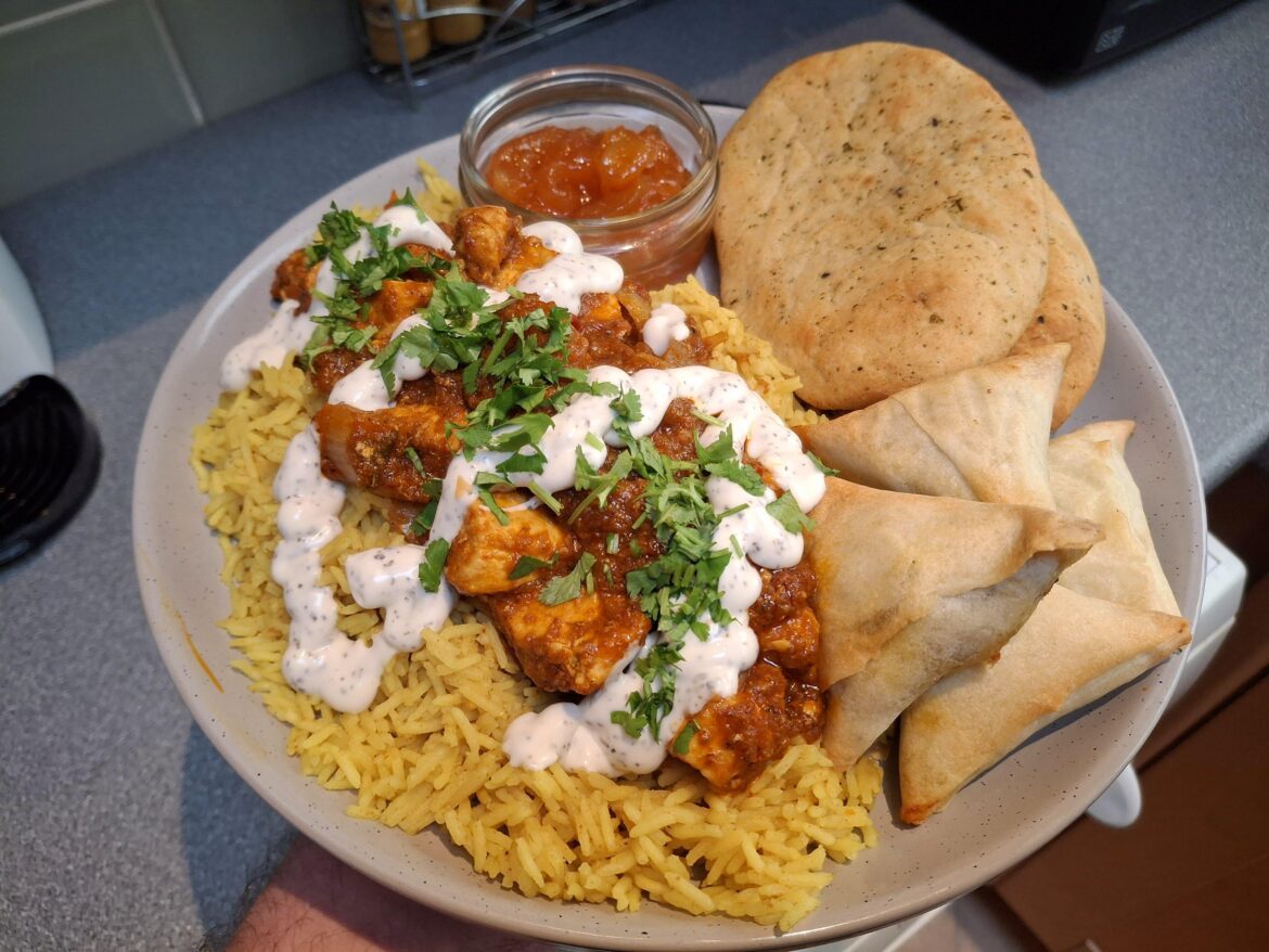 I made vindaloo from scratch. It's so good but soooo hot 🔥