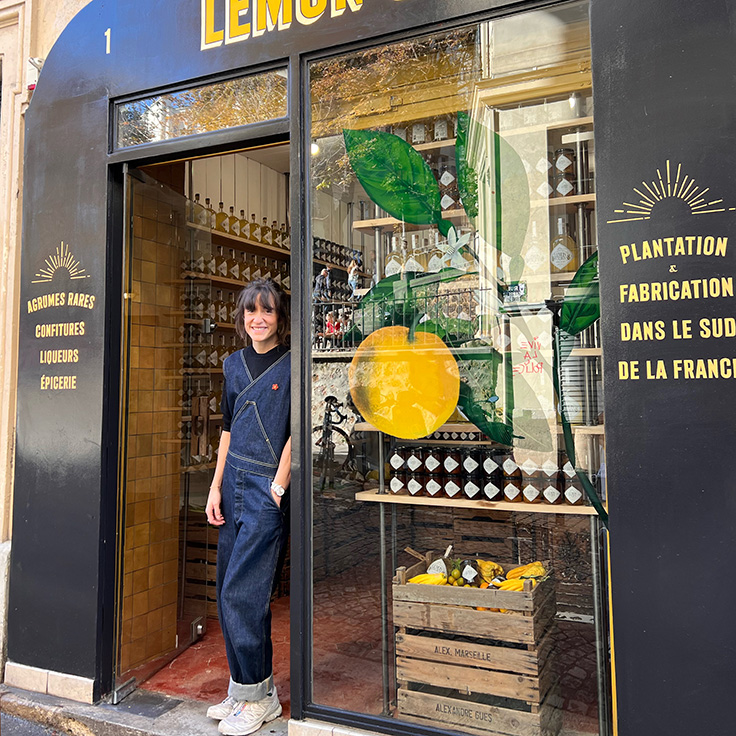 Lemon Story owner Marion Laperche in front of her shop (© Lemon Story)