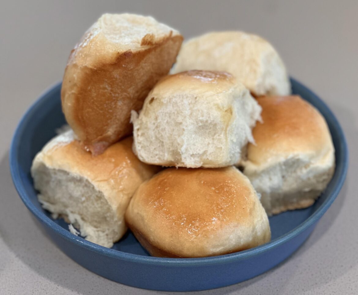 Vegan Hawaiian Rolls!