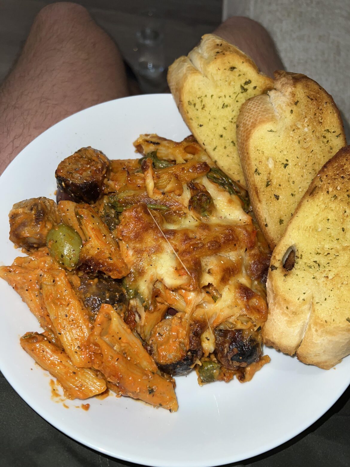 Sausage pasta bake and g-bread