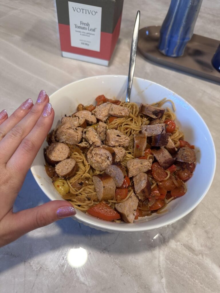 Pasta isn’t the enemy! Massive bowl for 686 cals and 50g protein