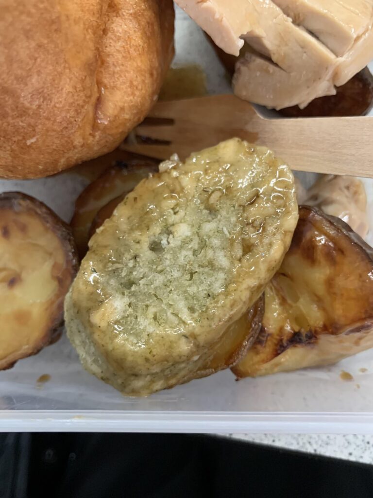 How many calories do you guys think are in this Roast Lunch?