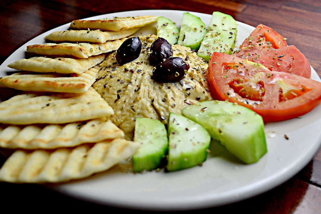 Hummus and crudites