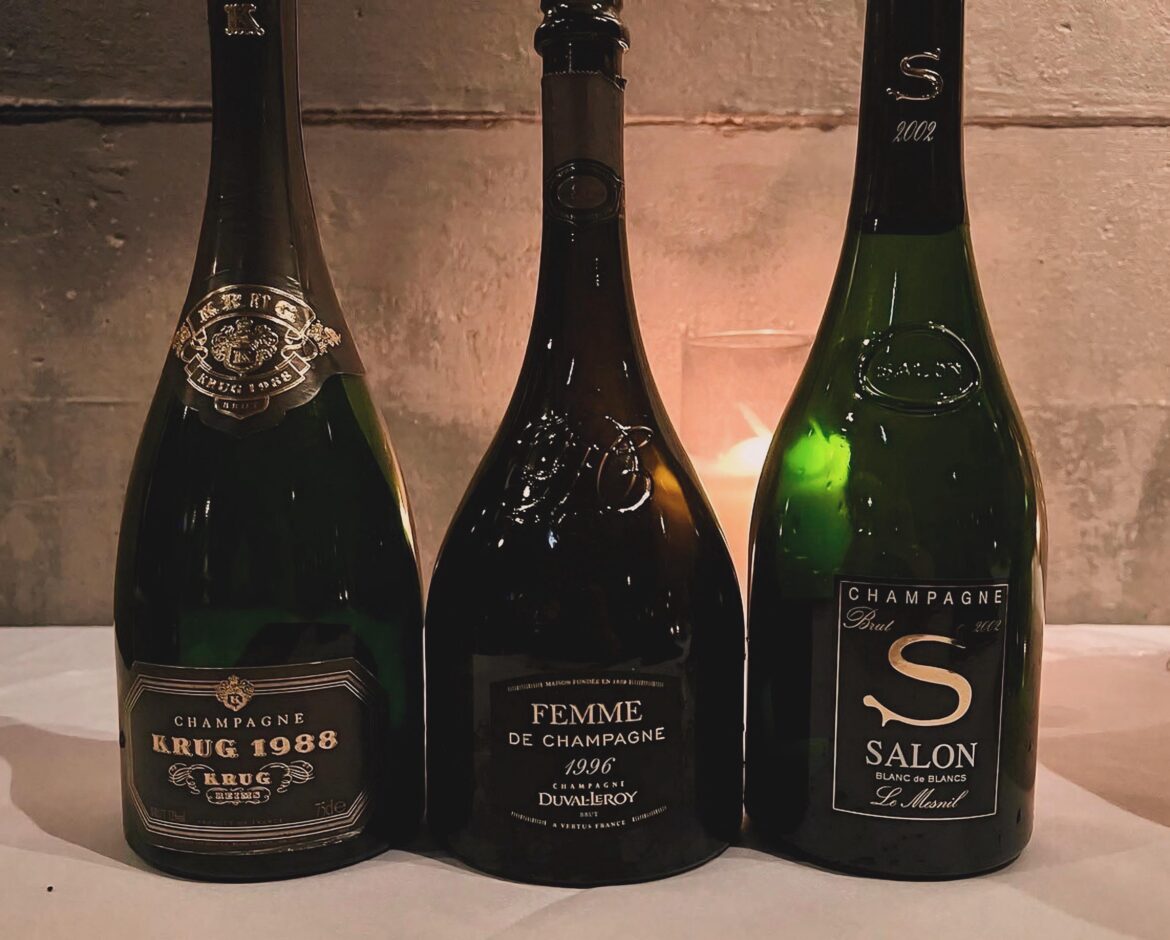 Lovely flight of Champagne Lovely flight of Champagne