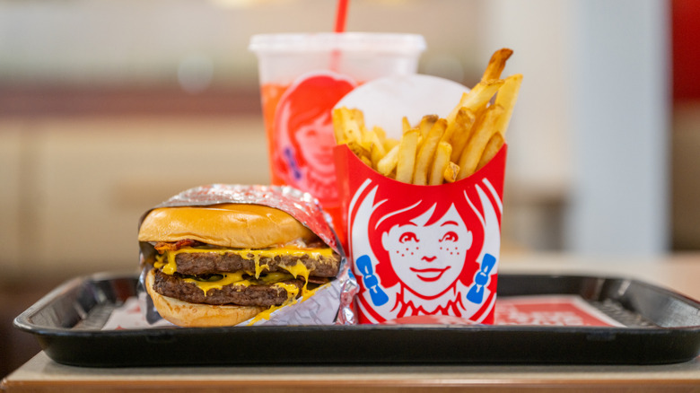 wendy's meal on tray
