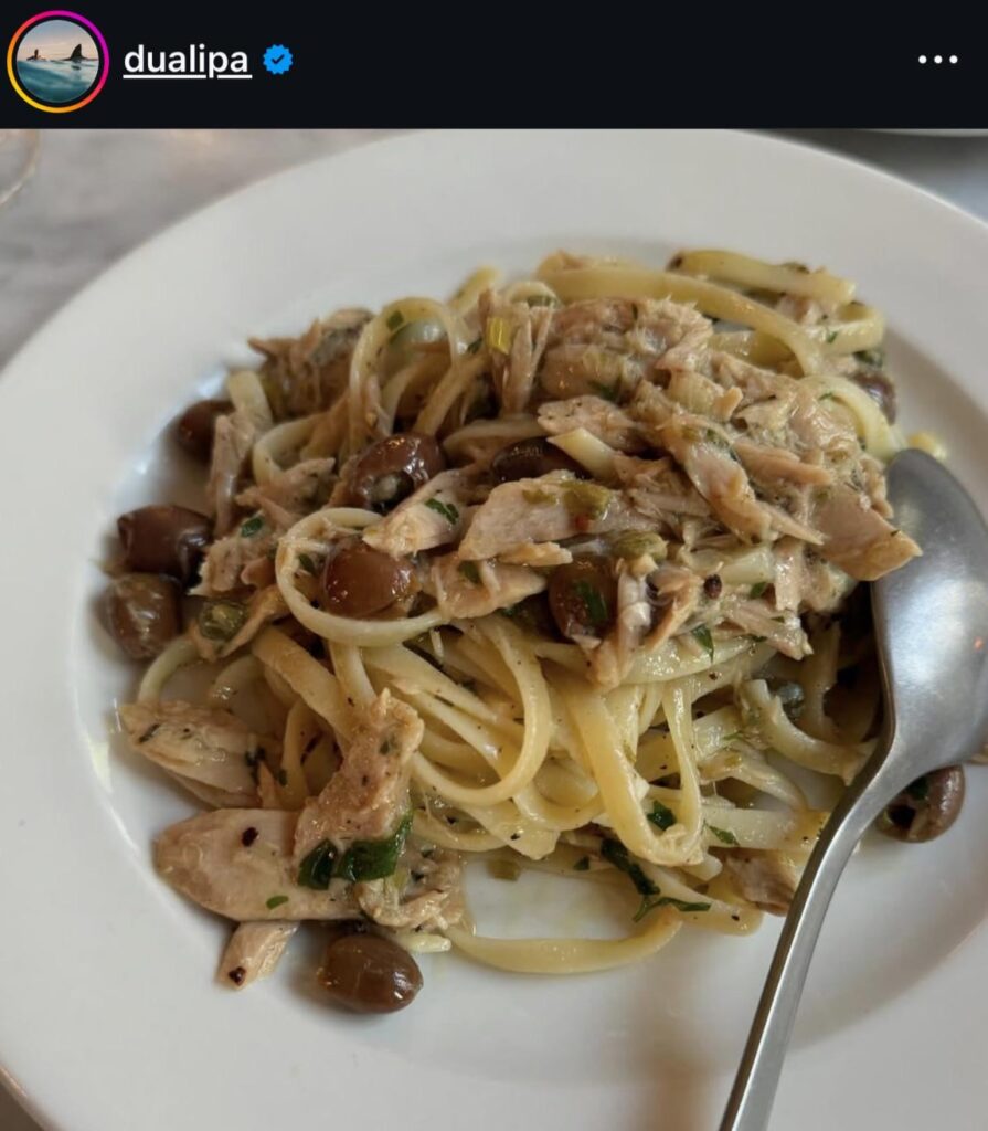 Anyone know what dish Dua Lipa is eating here?