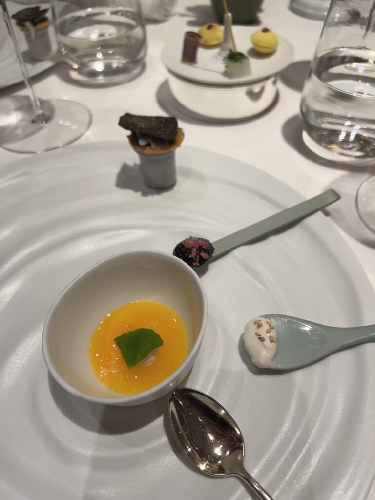 (***) Pierre Gagnaire, Paris