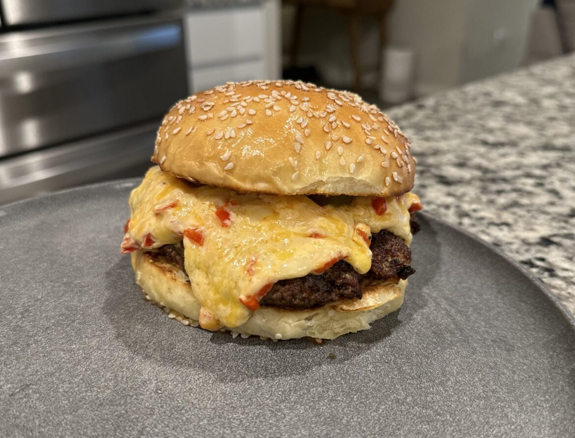 Pimento Cheese Burger ⛳️