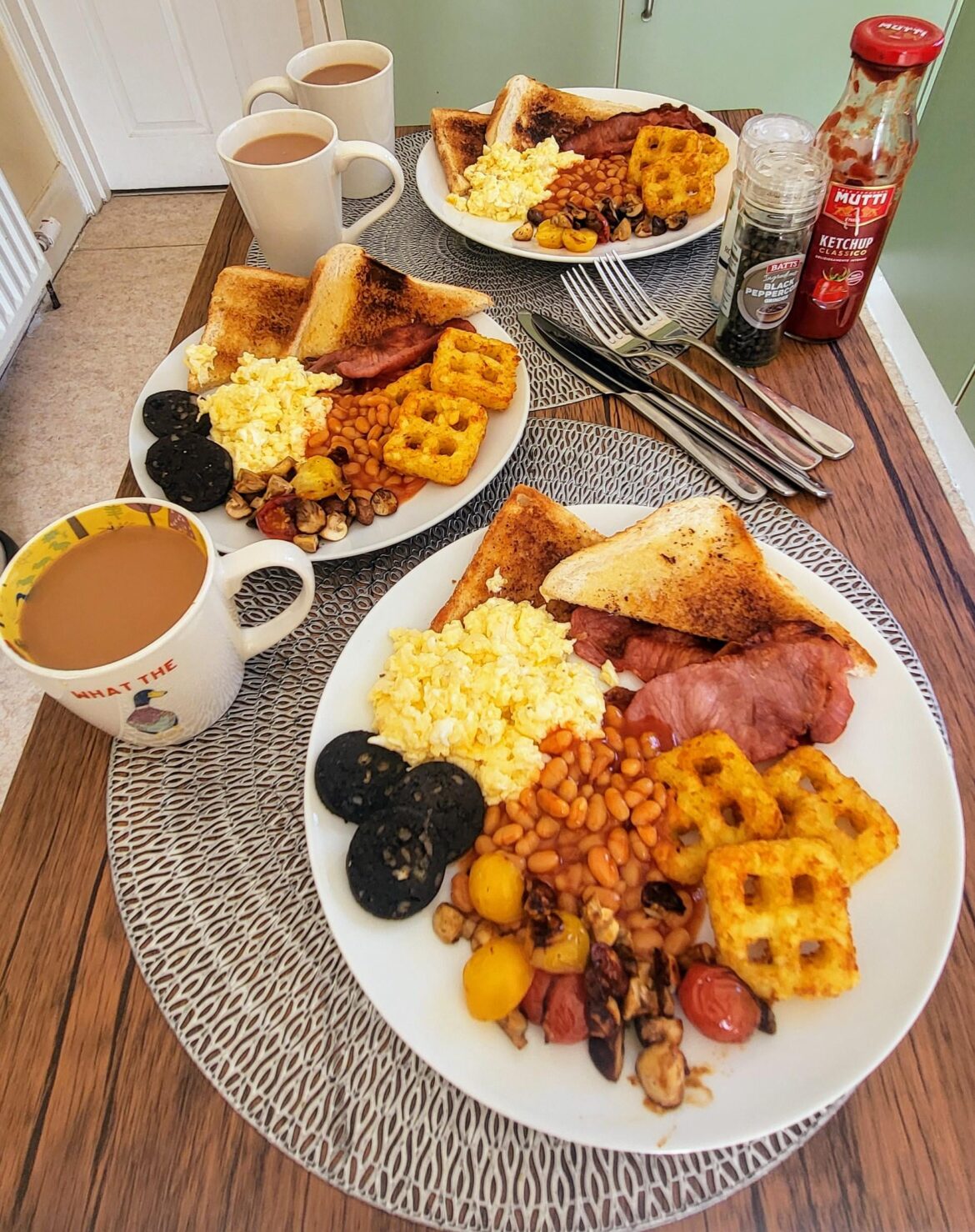 Post-Long-Weekend Away Fry-Up😋