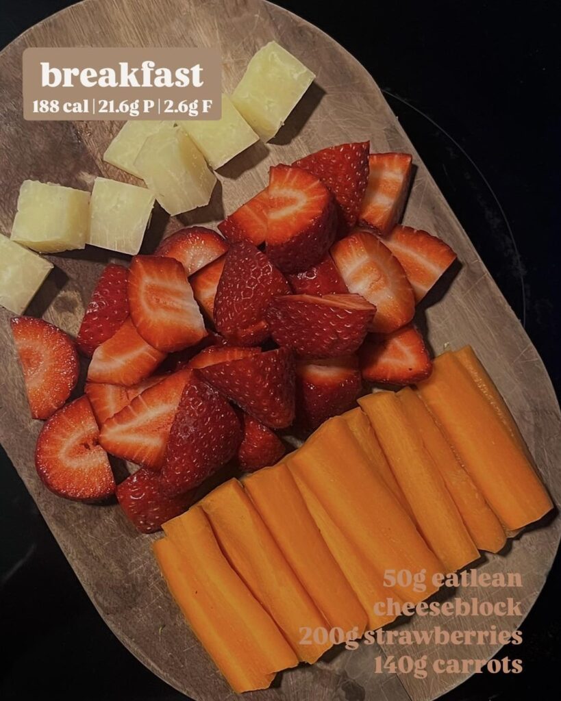 full day - 1.274 cal, 137g protein, vegetarian