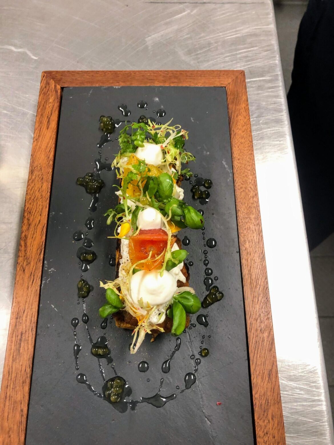 Focaccia/ Tomato/ Basil/ Stracciatella di burrata