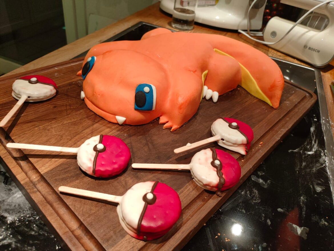 My wife made a Glumanda (Charmander) cake for our sons birthday