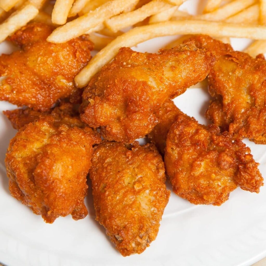 Does anyone know the/a good recipe for these fried hot wings from crown fried chicken?