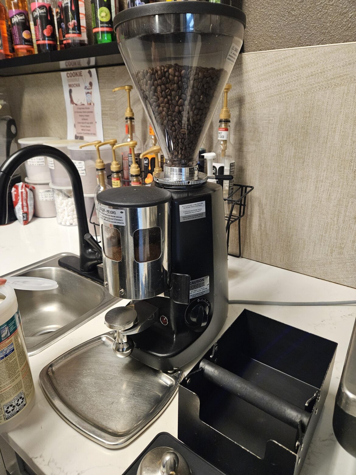 Confused about this grinder Confused about this grinder