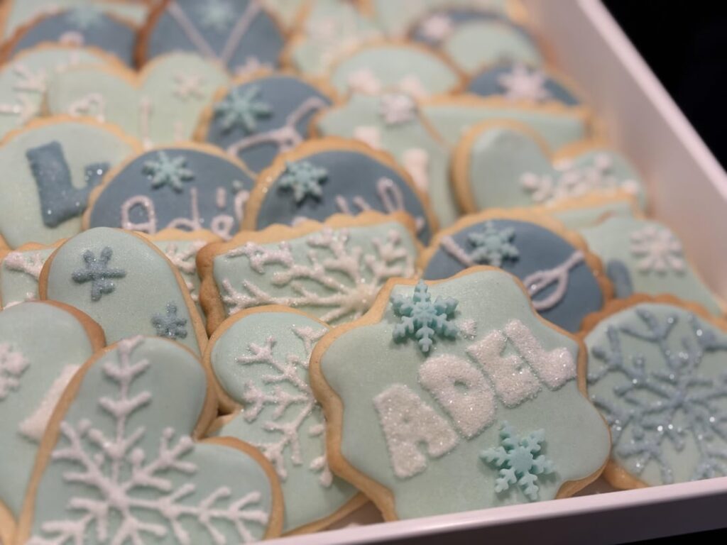 Can you tell that my niece is four and loves Frozen !?